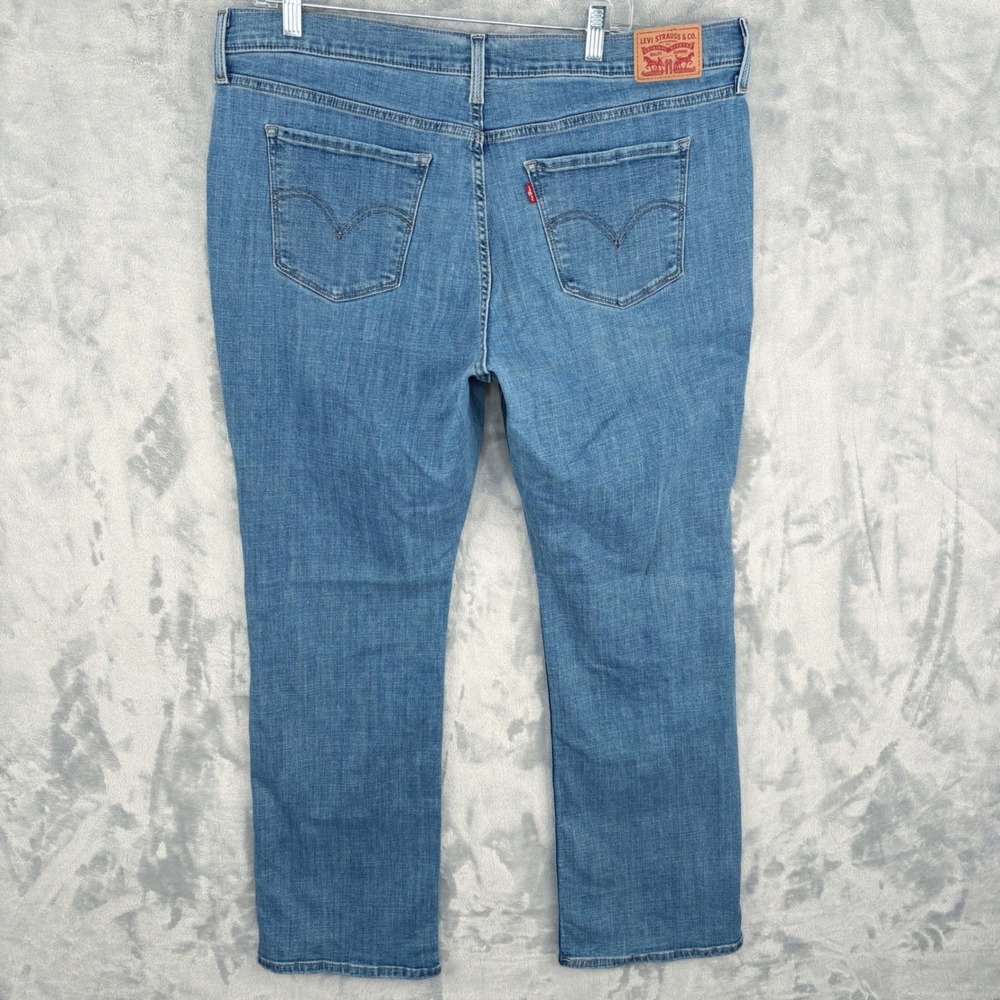 Levi's Womens 18W (38x31) Classic Bootcut Medium Wash Stretch Denim Plus Size - Picture 5 of 11